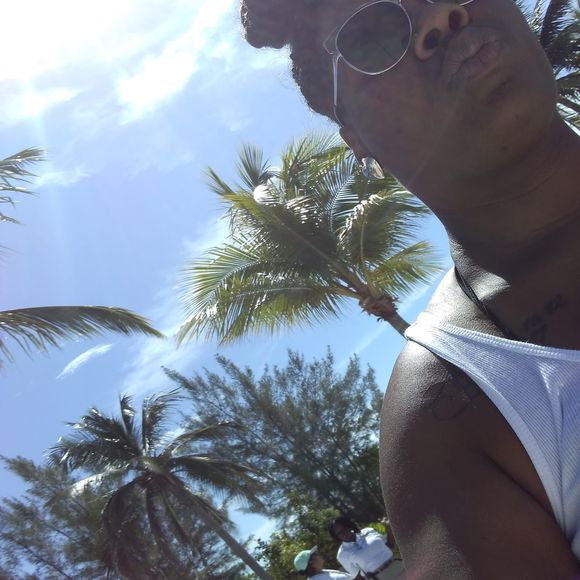 Meet your Posher, Nisha - Picture 1 of 1